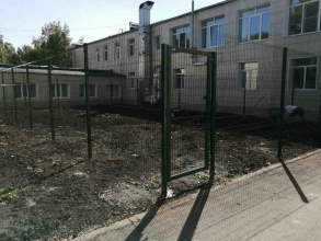 3D заборы для школы 15 метров фото в Солнечногорске